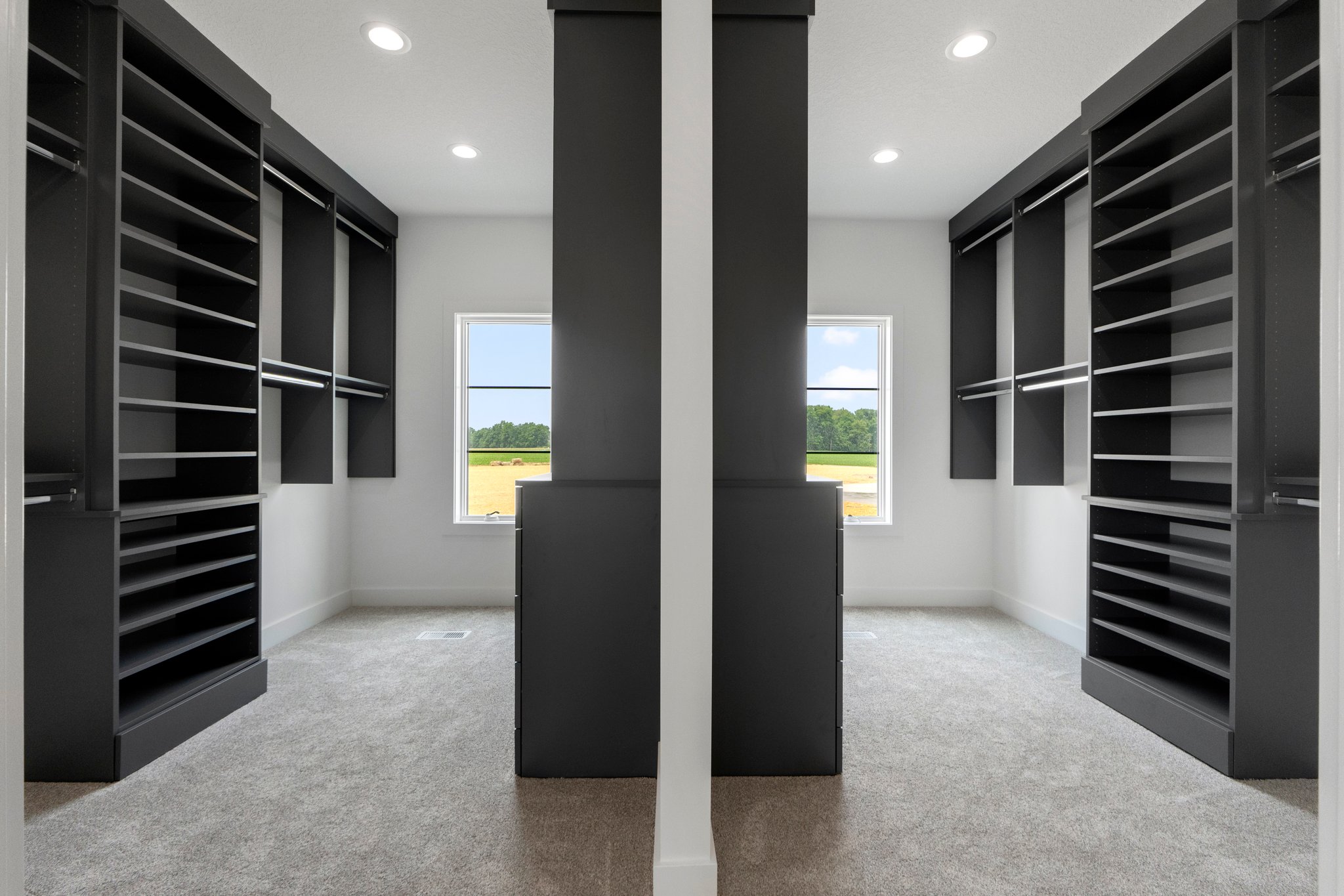 Mudrooms, Laundry & Closets